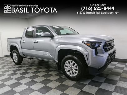 New 2025 Toyota Tacoma SR5