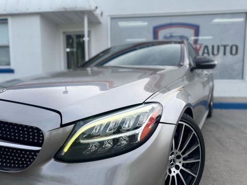 Used 2019 Mercedes-Benz C 300 Sedan image 4