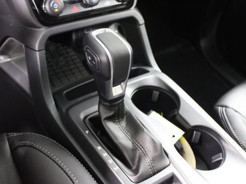 New 2025 Ford Ranger Lariat w/ FX4 Off-Road Package image 39