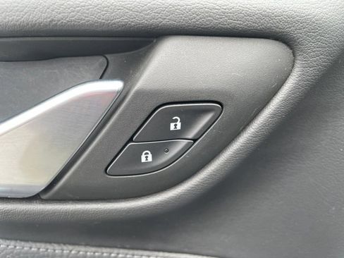 Used 2022 GMC Yukon Denali AWD/4WD image 16
