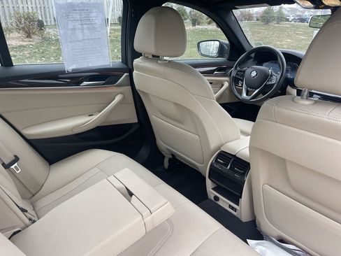 Used 2022 BMW 540i xDrive w/ Convenience Package image 39