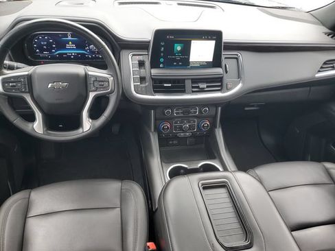Certified 2023 Chevrolet Suburban Z71 w/ Luxury Package AWD/4WD image 12