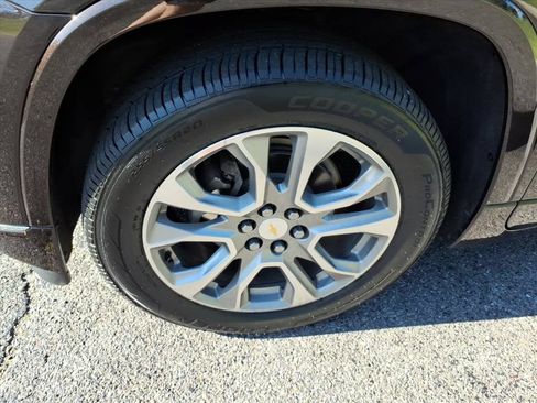 Used 2018 Chevrolet Traverse Premier w/ LPO, Floor Liner Package AWD/4WD image 10
