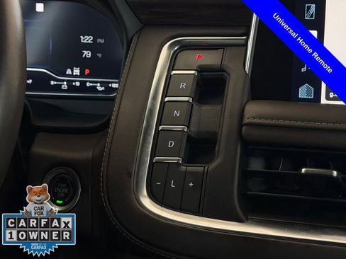 Used 2022 Chevrolet Tahoe Z71 w/ Luxury Package AWD/4WD image 18