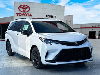 New 2025 Toyota Sienna XSE w/ XSE Premium Package