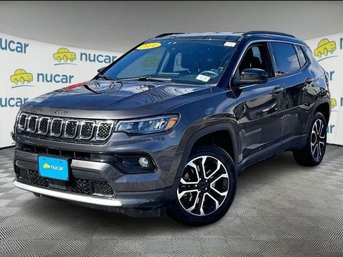 Used 2024 Jeep Compass Limited AWD/4WD image 3