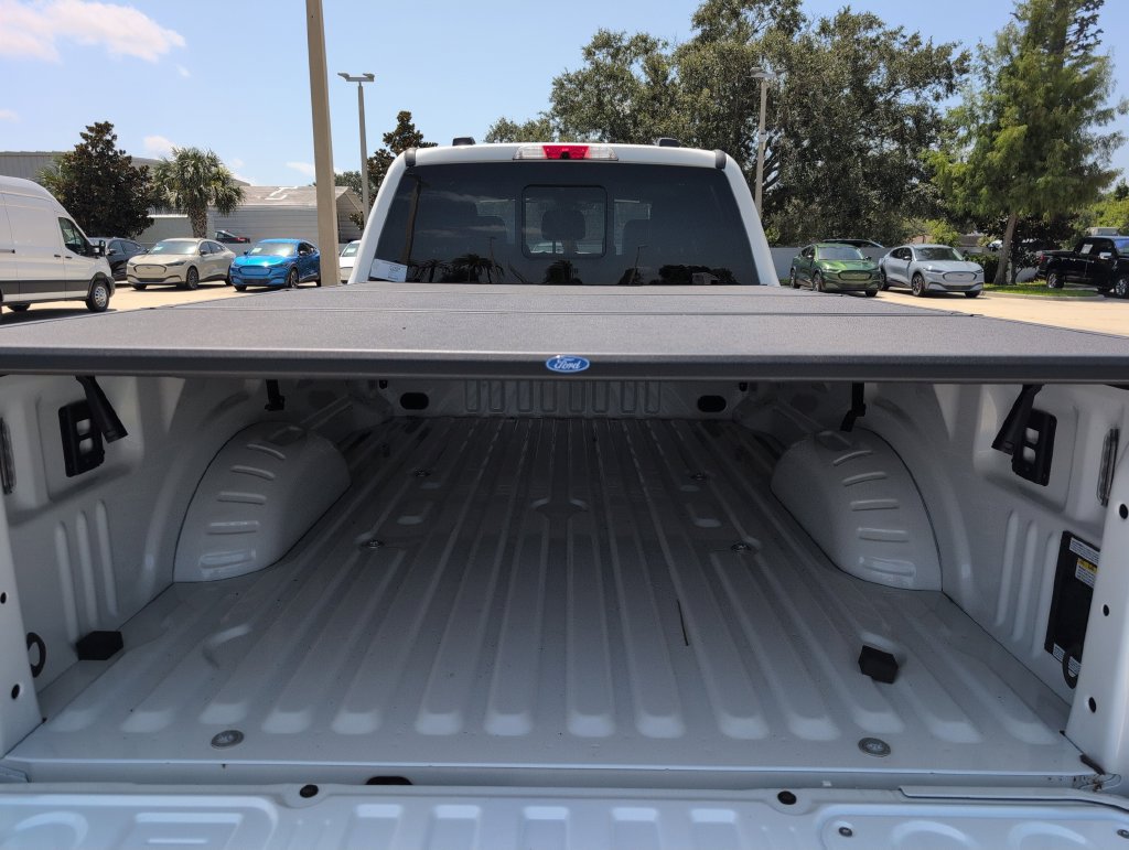 New 2026 Ford F350 Platinum w/ FX4 Off-Road Package AWD/4WD image 29