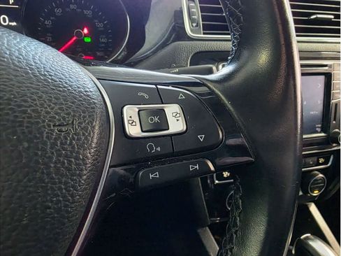 Used 2016 Volkswagen Jetta SEL Premium w/ Lighting Package image 28