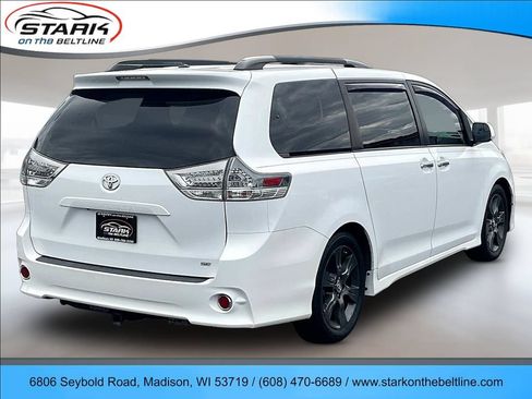 Used 2016 Toyota Sienna SE FWD image 6