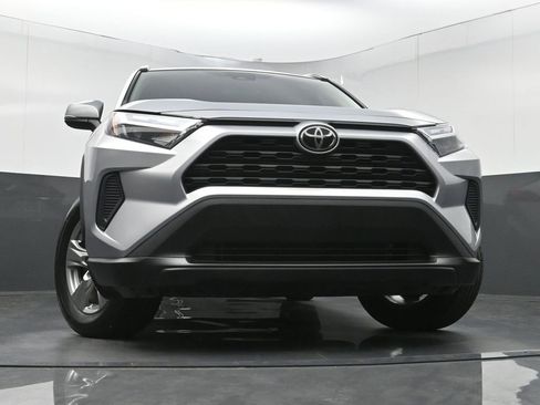 Used 2022 Toyota RAV4 XLE w/ Convenience Package image 25