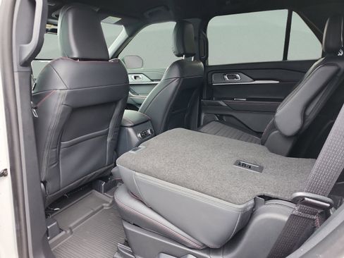 New 2025 Ford Explorer ST-Line w/ Premium Package image 17