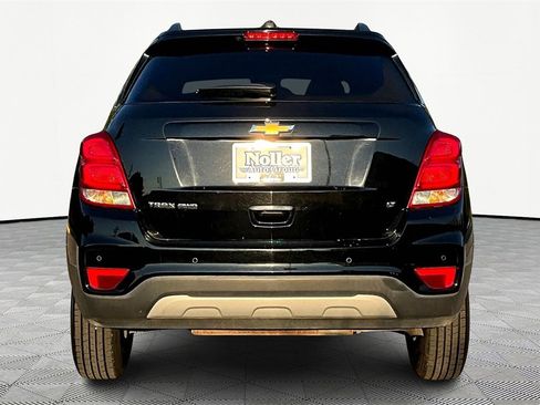 Used 2021 Chevrolet Trax LT image 4