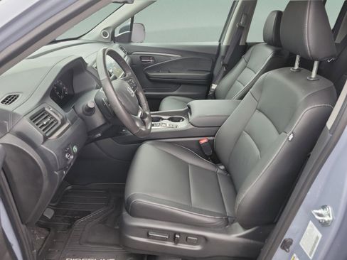 Certified 2025 Honda Ridgeline RTL image 20