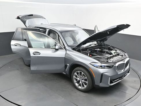 New 2026 BMW X5 sDrive40i w/ Climate Comfort Package RWD image 55