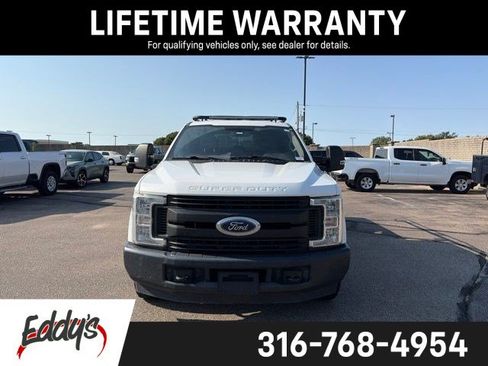 Used 2018 Ford F250 XL w/ Power Equipment Group RWD image 1