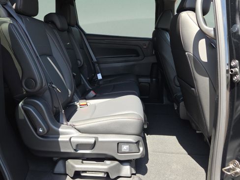 New 2026 Honda Odyssey Sport-L image 19