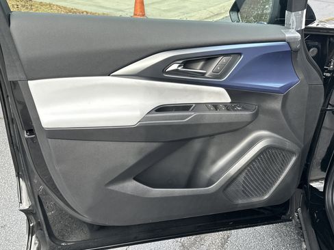 New 2026 Chevrolet Equinox EV LT image 10