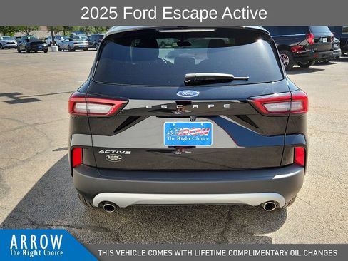 Used 2025 Ford Escape Active FWD image 11