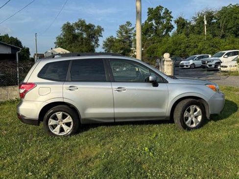 Used 2016 Subaru Forester 2.5i Premium AWD/4WD image 8