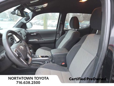 Used 2023 Toyota Tacoma TRD Off-Road image 18