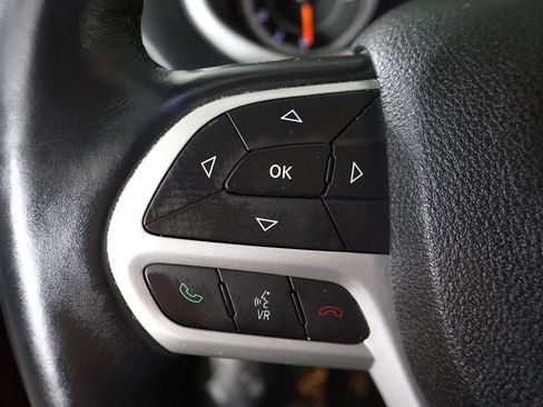 Used 2017 Jeep Cherokee Overland AWD/4WD image 44