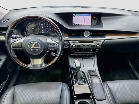 Used 2016 Lexus ES 350 w/ Navigation System Package FWD image 15