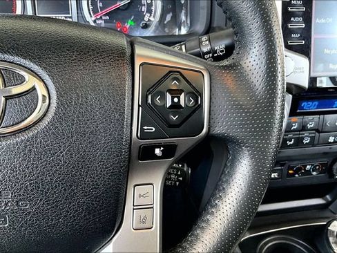 Used 2022 Toyota 4Runner Limited AWD/4WD image 11