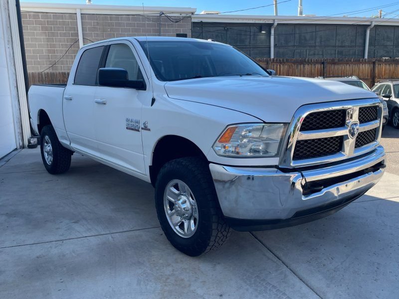 Used 2014 RAM 2500 SLT AWD/4WD image 2
