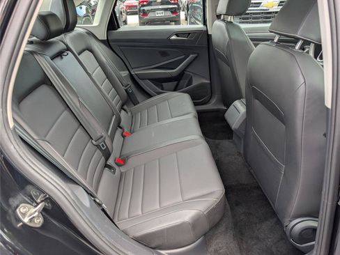 Used 2024 Volkswagen Jetta SE w/ Panoramic Sunroof Package FWD image 13