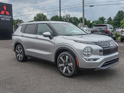 New 2025 Mitsubishi Outlander AWD