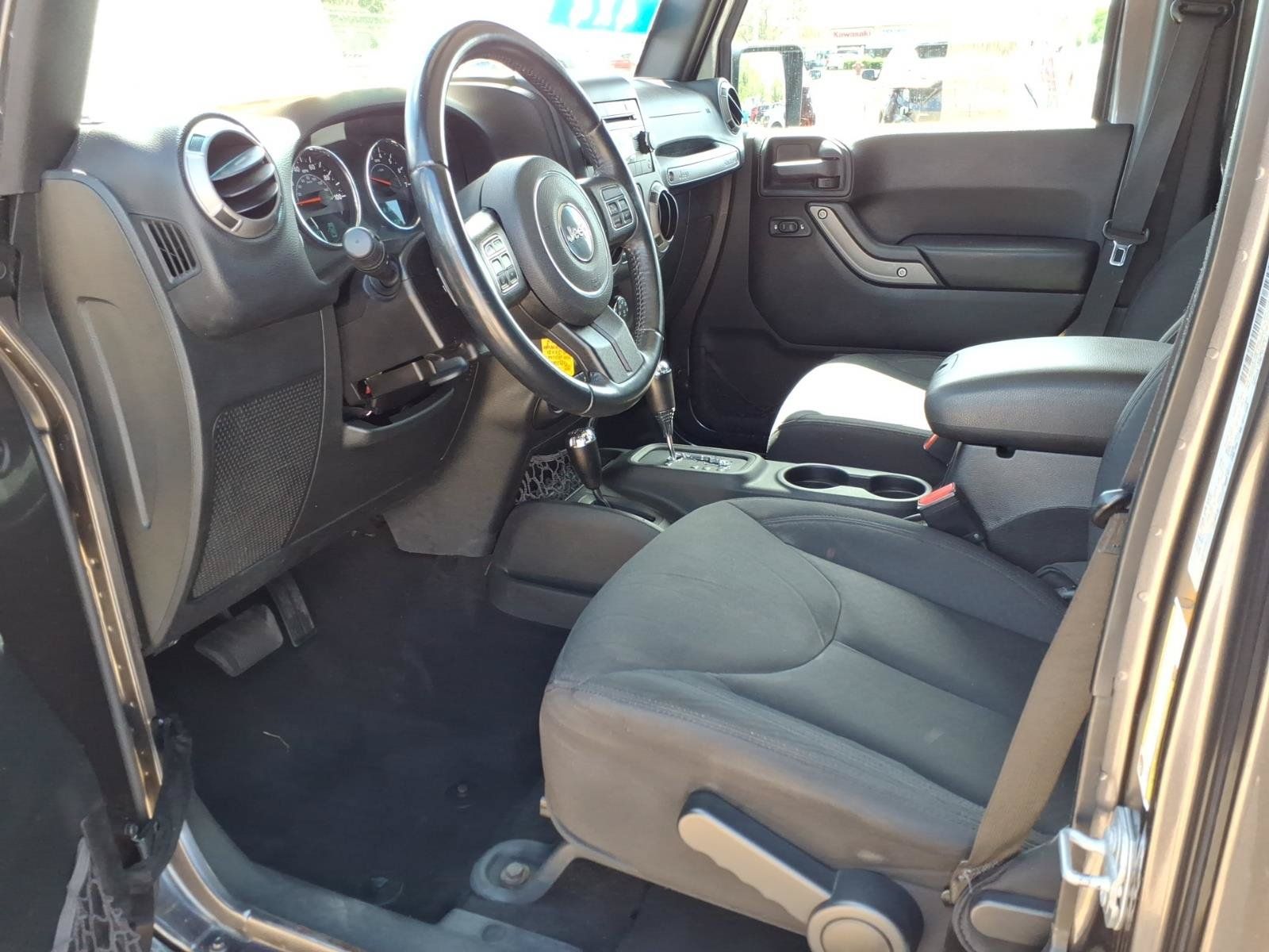 Used 2016 Jeep Wrangler Unlimited Sport w/ Quick Order Package 24S AWD/4WD image 13