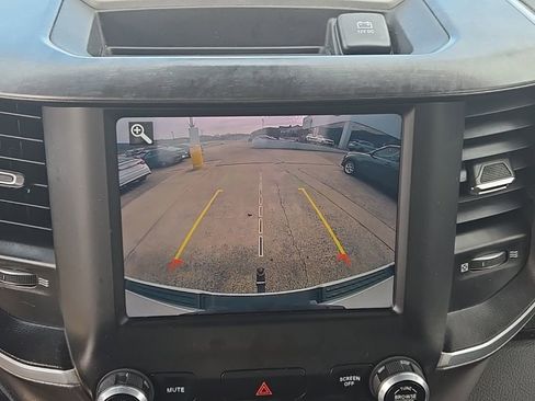 Used 2021 RAM 1500 Big Horn image 7