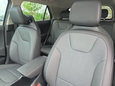 New 2026 Kia Niro FWD image 22