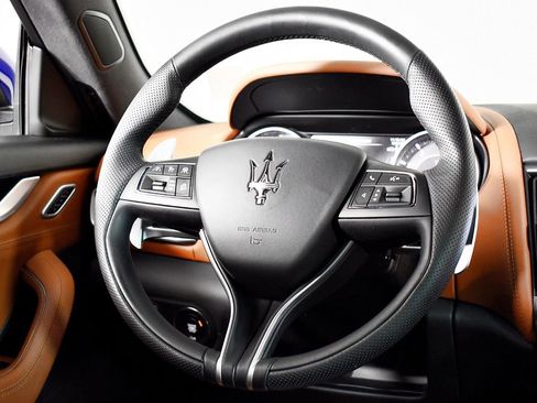 Used 2021 Maserati Levante image 56