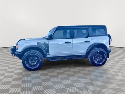 Used 2022 Ford Bronco Everglades image 5