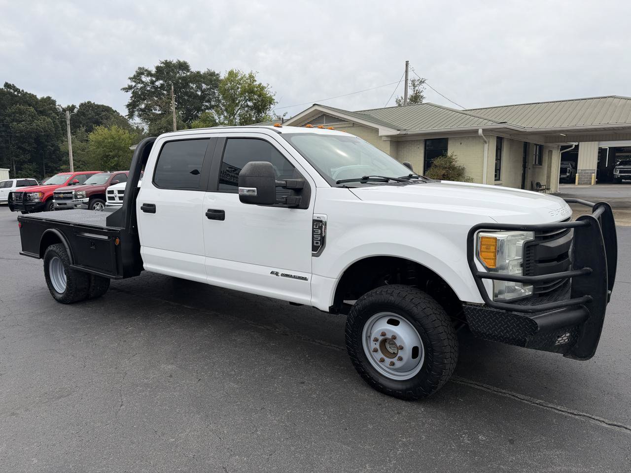 Used 2017 Ford F350 XL w/ Power Equipment Group AWD/4WD image 3