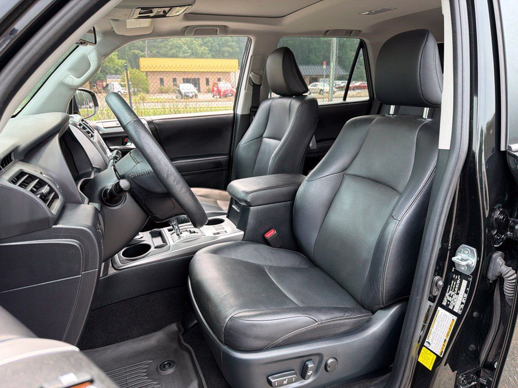 Used 2024 Toyota 4Runner Limited AWD/4WD image 24