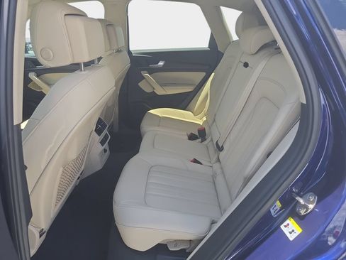 Used 2023 Audi Q5 2.0T Premium Plus w/ Premium Plus Package AWD/4WD image 26