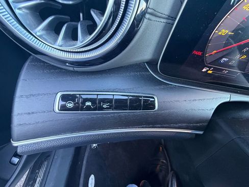 Used 2018 Mercedes-Benz E 400 4MATIC Cabriolet image 30