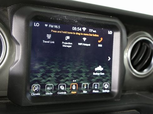 Used 2020 Jeep Gladiator Overland image 9