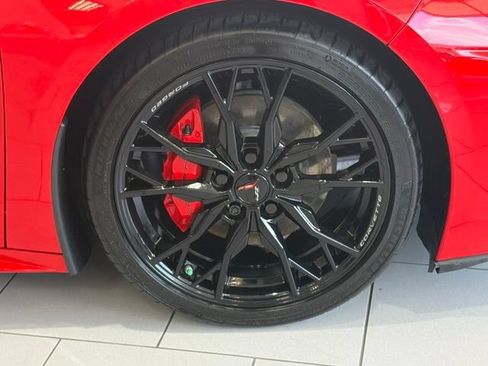 Used 2021 Chevrolet Corvette Stingray Preferred Cpe w/ Battery Protection Package RWD image 13