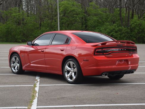 Used 2013 Dodge Charger R/T w/ Wheels & Tunes Group RWD image 22