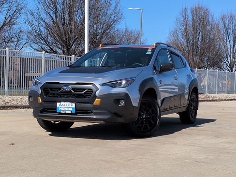 Used 2024 Subaru Crosstrek 2.5i Wilderness image 2