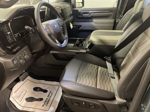 New 2026 Chevrolet Silverado 2500 ZR2 image 22