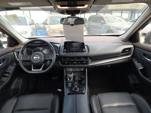 Used 2023 Nissan Rogue SV w/ SV Premium B Package AWD/4WD image 15