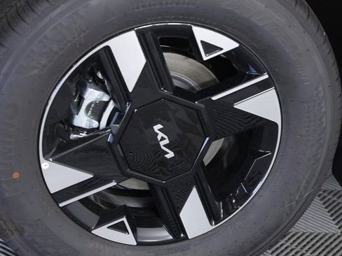 New 2026 Kia Sportage LX image 7