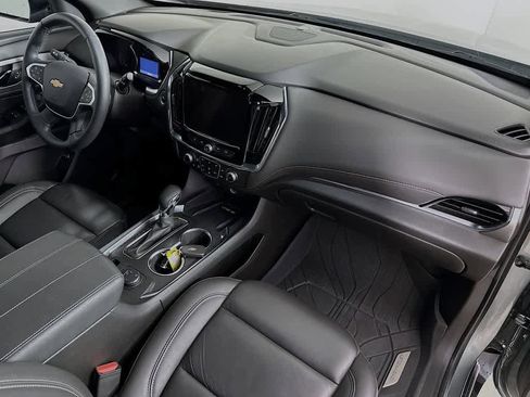 Used 2023 Chevrolet Traverse LT w/ LPO, Floor Liner Package AWD/4WD image 33