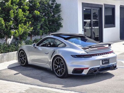 Used 2021 Porsche 911 Turbo S image 4
