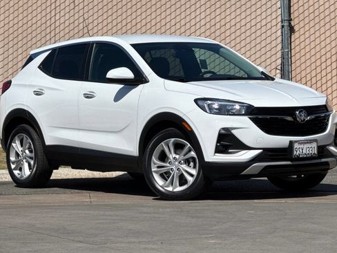 Certified 2023 Buick Encore GX Preferred w/ Cold Weather Comfort Package FWD image 2
