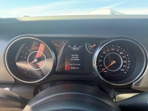 Used 2023 Jeep Wrangler Unlimited Sport AWD/4WD image 10